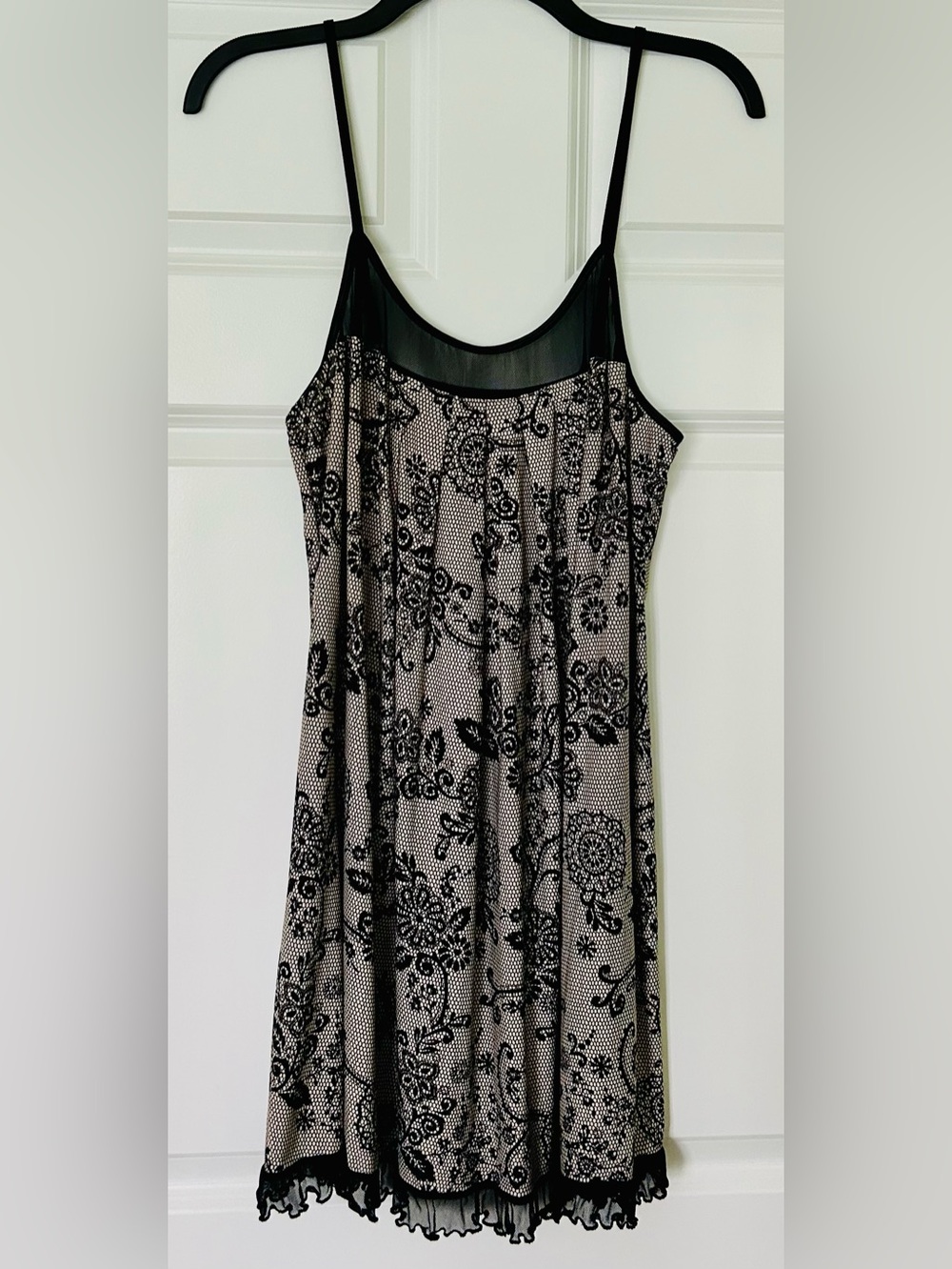 Studio Donatello Black Floral Lace-Trim Slip Sleepwear